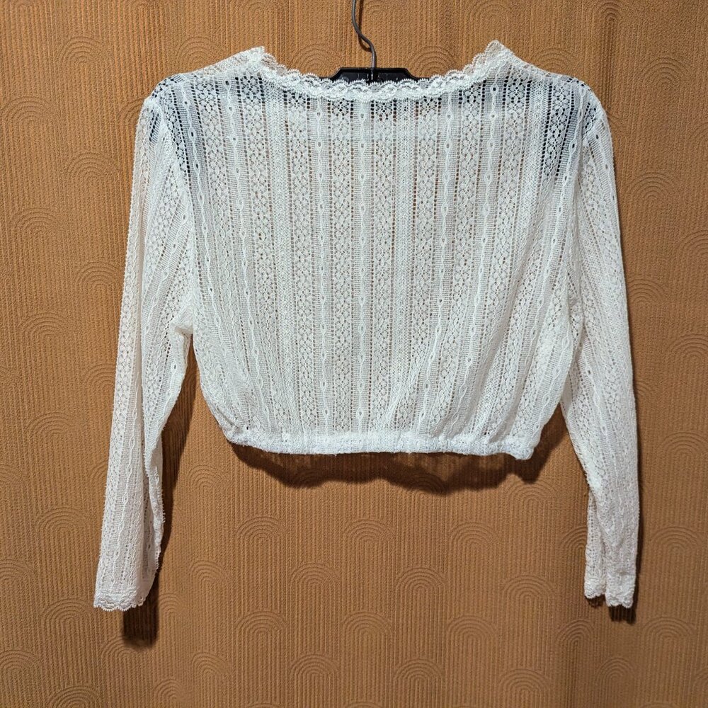 Dirndl Blouse for Oktoberfest – Lace, 3/4 sleeves, high-neck - Picture 2 of 4